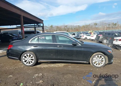 2017 Mercedes-Benz E 300 4Matic из США, поврежденный, VIN WDDZF4KBXHA199050